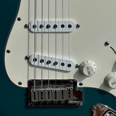 Fender Stratocaster Ltd. Run 1995 - a minty rare Ocean Turquoise Strat w/a maple neck the ultimate cool factor ! image 9
