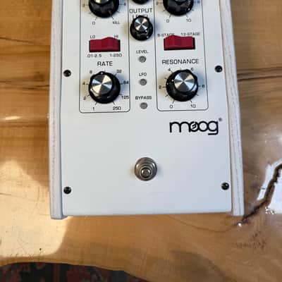Moog MF-103 Moogerfooger 12-Stage Phaser 2012 - White image 4