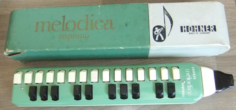 RARE, VINTAGE HOHNER SOPRANO MELODICA IN ORIGINAL BRANDED BOX - GOOD, USED & FULLY WORKING image 1
