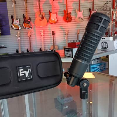 Electro-Voice RE20 Cardioid Dynamic Microphone - Black image 3
