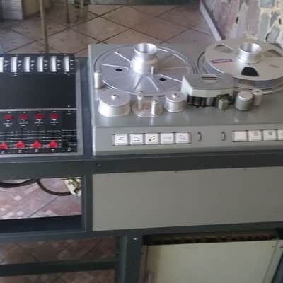 STUDER J37 PROFESSIONAL TAPE RECORDER REEL TO REEL image 1