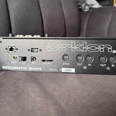 Sequentix Cirklon V2 + CVIO + Breakout Box & Cable - Like New imagen 7