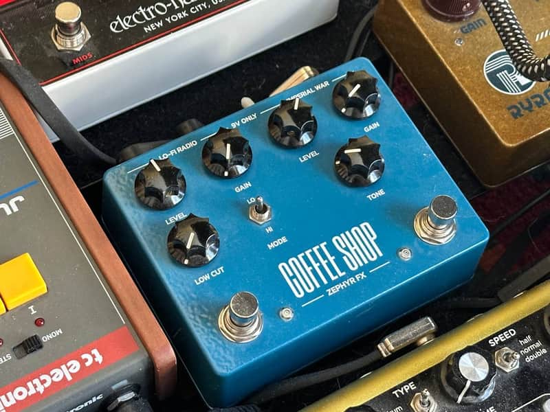 Zephyr FX (Coffeeshop) Lo-Fi Radio + Imperial War 2021 - Blue image 1