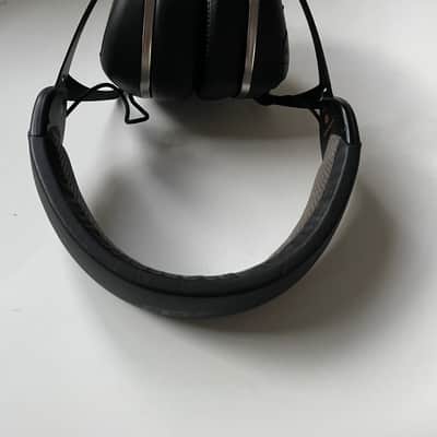 V-Moda Crossfade Wireless Original Gunmetal with XL Cushion image 3