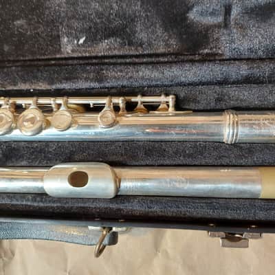 Gemeinhardt 22SP Flute, USA, Good Condition. image 6