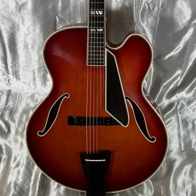 1975 D'Aquisto New Yorker MINT Sunburst Hollowbody Guitar With Original Hard Shell Case image 3