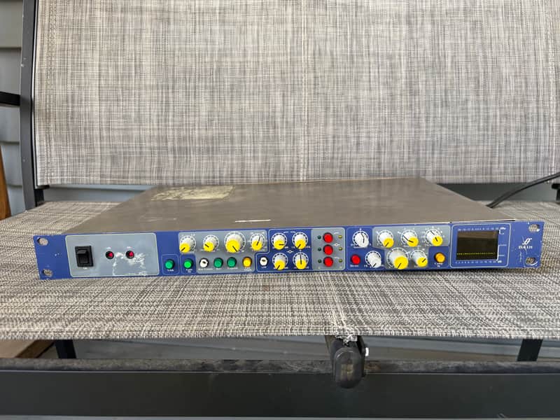 1 of 2 Focusrite ISA 131 Compressor EQ 1980s image 1