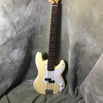 Fender P bass MIM. MIA pickups. 1991-2001 Mexico Precision. (Buttercream?) image 1