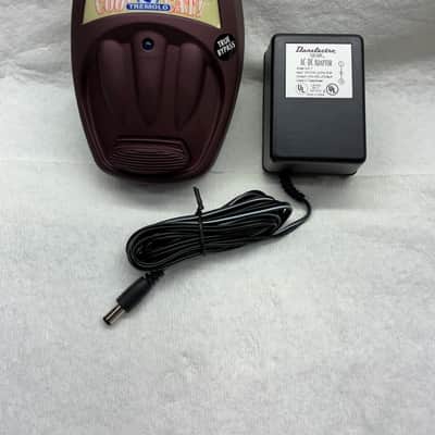 Danelectro Cool Cat Tremolo 2010s - Purple w/Zero Hum AC Adaptor image 2