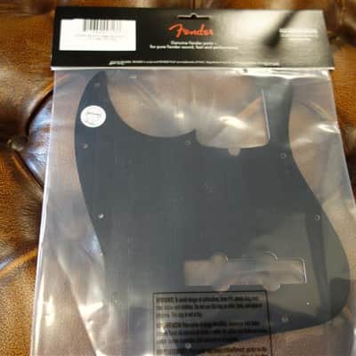 Fender Pickguard Jazz Bass 10-Hole Mount (with Truss Rod Notch) B/W/B 3-Ply image 2
