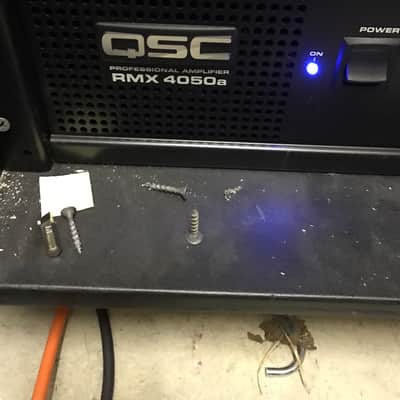 QSC RMX4050a RMXa Series Rack-Mounted Power Amp