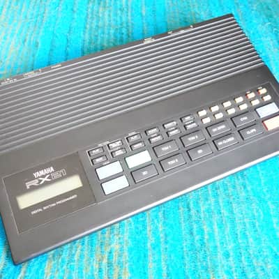 Yamaha RX21 Digital Rhythm Programmer / Drum Machine w/ AC Adapter - E132 image 1