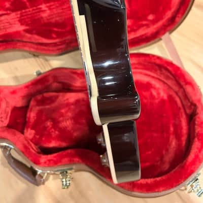 Gibson Slash Victoria Les Paul Standard 2021 - Goldtop image 18