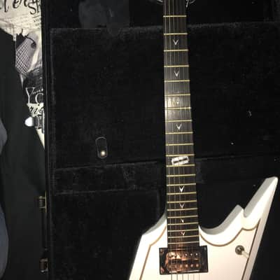 Trivium Matt Heafy! Dean Razorback 2008 White/Gold image 3