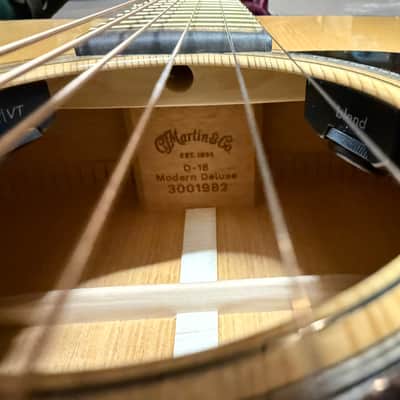 Martin D-18E Modern Deluxe - Natural image 3