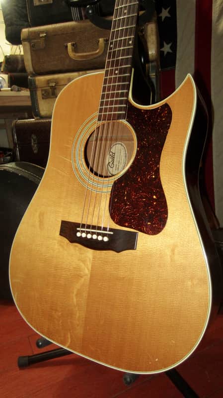 1975 Guild D-40C NT Acoustic Flattop w/ Cutaway Natural image 1