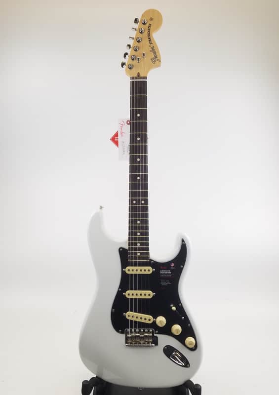 Fender American Performer Stratocaster with Rosewood Fretboard 2022 Arctic White image 1