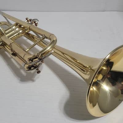 Martin IMPERIAL , TRUMPET W double Reverse LP tuning slide , 2 Mouthpieces and Hard case 1952 - Clear Lacquer image 19