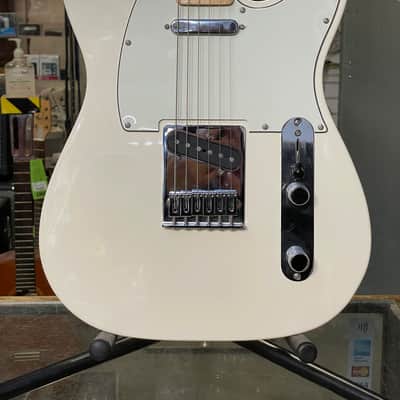 Fender Standard Telecaster 2017 - Olympic White image 2