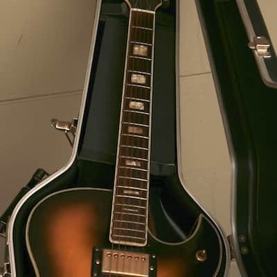 Voxton X-215 (ES175 copy) 1964 Two Tone burst image 3