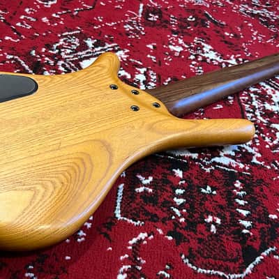price dropped - 2008 German Warwick Corvette $$ 6 strings in Natural finish image 6