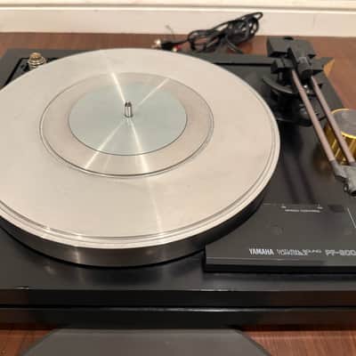 Yamaha  PF 800 Turntable image 2