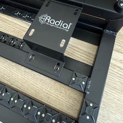 Radial Highline Stereo Passive Line Isolator 2024 - Present - Black image 9