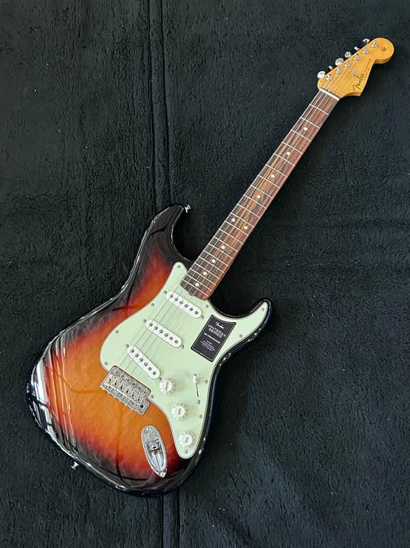 Fender Vintera II '60s Stratocaster with Rosewood Fretboard 3-Color Sunburst  #MX23053744  7 lbs. 9.2oz image 1