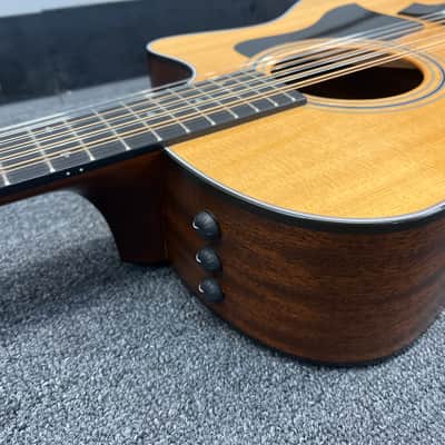 Taylor 356ce with ES2 Electronics 2014 - 2019 - Natural image 7
