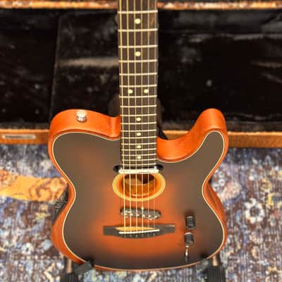 Fender American Acoustasonic Telecaster with Hard case 2019 - Present - Sunburst image 4