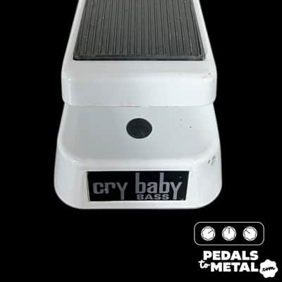 Dunlop 105Q Cry Baby Bass Wah 1999 - Present - White X11436 image 3