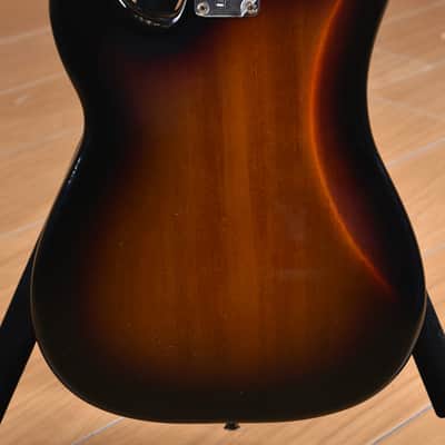 Squier (by Fender) Classic Vibe '60s Precision Bass Laurel Fingerboard 3 Tone Sunburst image 11