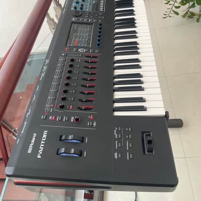 Roland Fantom 6 61-Key Workstation Keyboard Black - (EX updated)