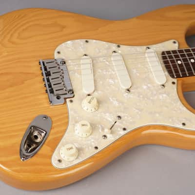Fender Stratocaster Strat Plus Deluxe - 1989 - Natural image 16