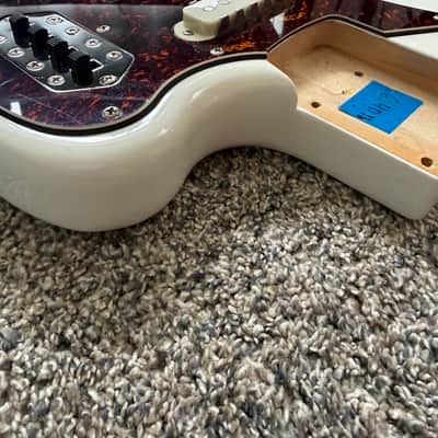 Squier Vintage Modified Bass VI body Olympic White image 5