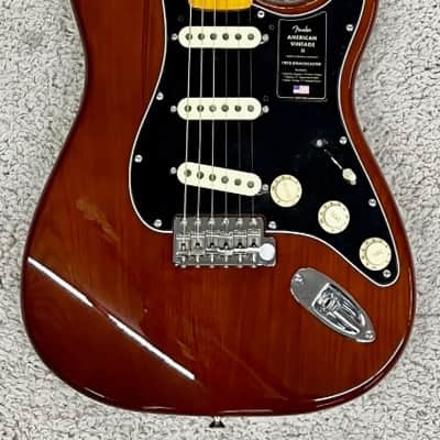 Fender American Vintage II 1973 Mocha Stratocaster Electric Guitar with HardCase image 2