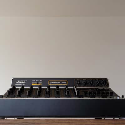 Solton Commander 2000 Evans-Echo power mixer image 4