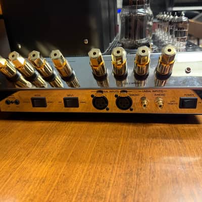 McIntosh MC275 MK VI 75-Watt Stereo Tube Power Amplifier 1961 - 1971 - Silver image 3