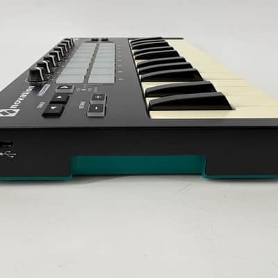 Novation LAUNCHKEY MINI KEYBOARD CONTROLLER image 5