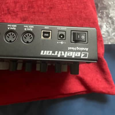 Elektron Analog Heat Stereo Processor with USB Interface 2016 - 2017 - Black image 9