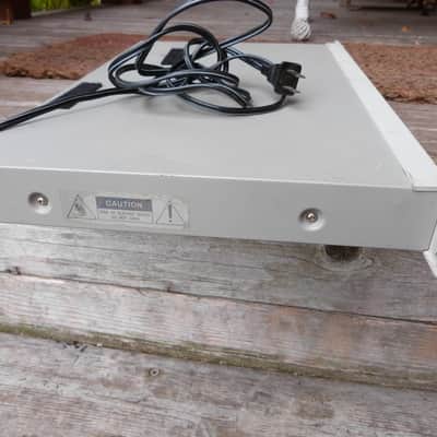 Akai Midi drum expander XE8 image 9