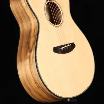 Breedlove Oregon Concert Acoustic/Electric Guitar Semi-Gloss Natural w/ Toner 2016