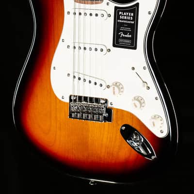Fender Player Stratocaster 3 Color Sunburst Pau Ferro (700) image 1