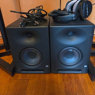 PreSonus Eris 5 XT - Black + Triangle Stands + DT900Pro Headphones image 2