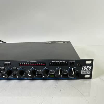 dbx 1066 Stereo Compressor Limiter Gate imagen 4