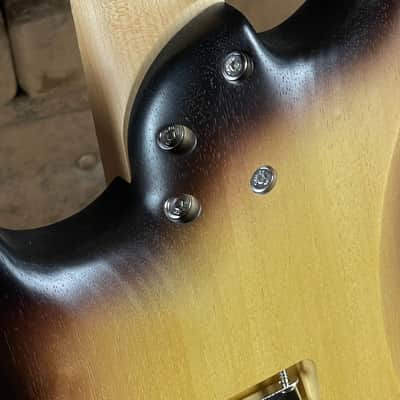 PJD Woodford Standard Plus HSS / Tremolo - 3-Tone-Sunburst + Made in England + NEW + 2,898 kg ! image 12