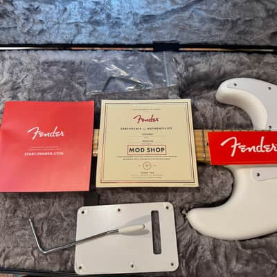 Fender USA Mod Shop Stratocaster, 2023~4, Satin Arctic White, American Vintage '61 Pickups, Modern C Neck, KIller set up, Maple Neck and Deluxe Molded Case! You'll love this first strum! image 10