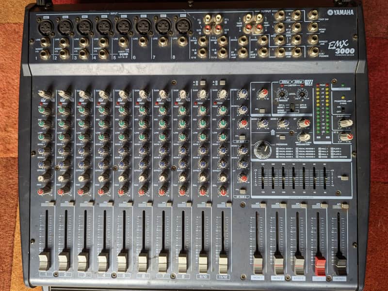 Yamaha EMX 3000 early 2000's image 1