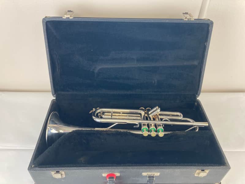 Blessing Artisan Bb Trumpet – Silver Plated – Intermediate Level – w/ Case – Excellent Condition SM#3221 image 1