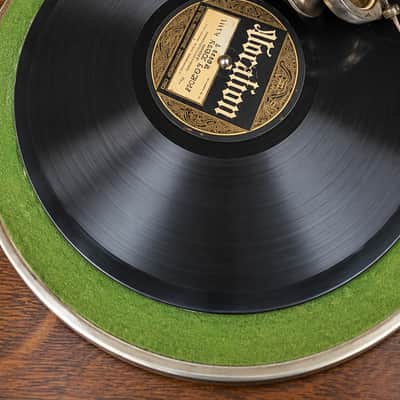 1907 Brunswick Phonograph – Patented Mechanical – Original Working Condition image 2